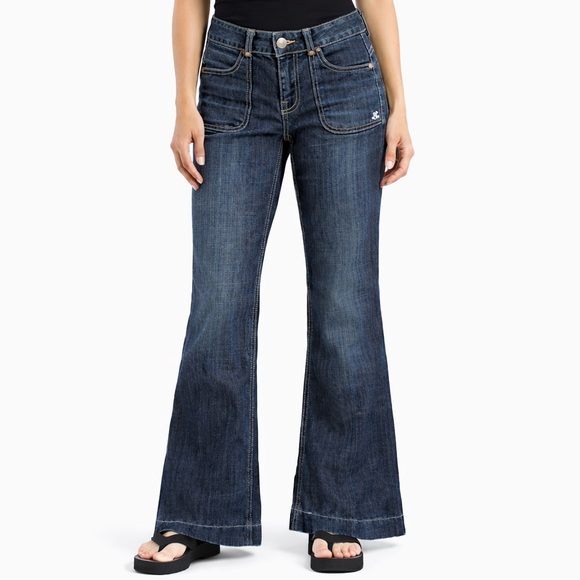 Ag Adriano Goldschmied Denim - AG Adriano Goldschmied The Byblos Trouser stretch jeans Women’s Size 27